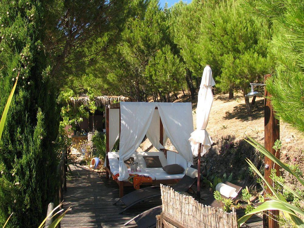 Отель Ddg Retreat Касарес Экстерьер фото
